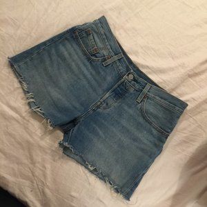 501 Levi Strauss & Co Mid Rise Denim Shorts 32 W